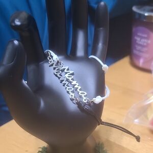 Chic Silver 'Mama' Bracelet